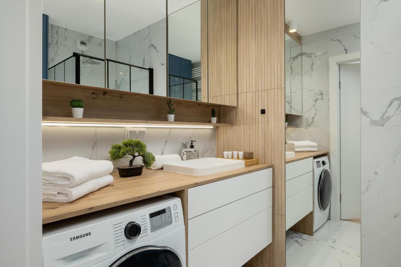 Elegant Szpakowa 10 With 2 Parking Spaces & Terrace By Renters *